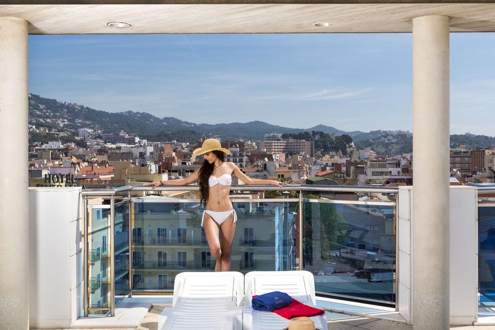 Apartaments Blau Lloret de Mar Dış mekan fotoğraf