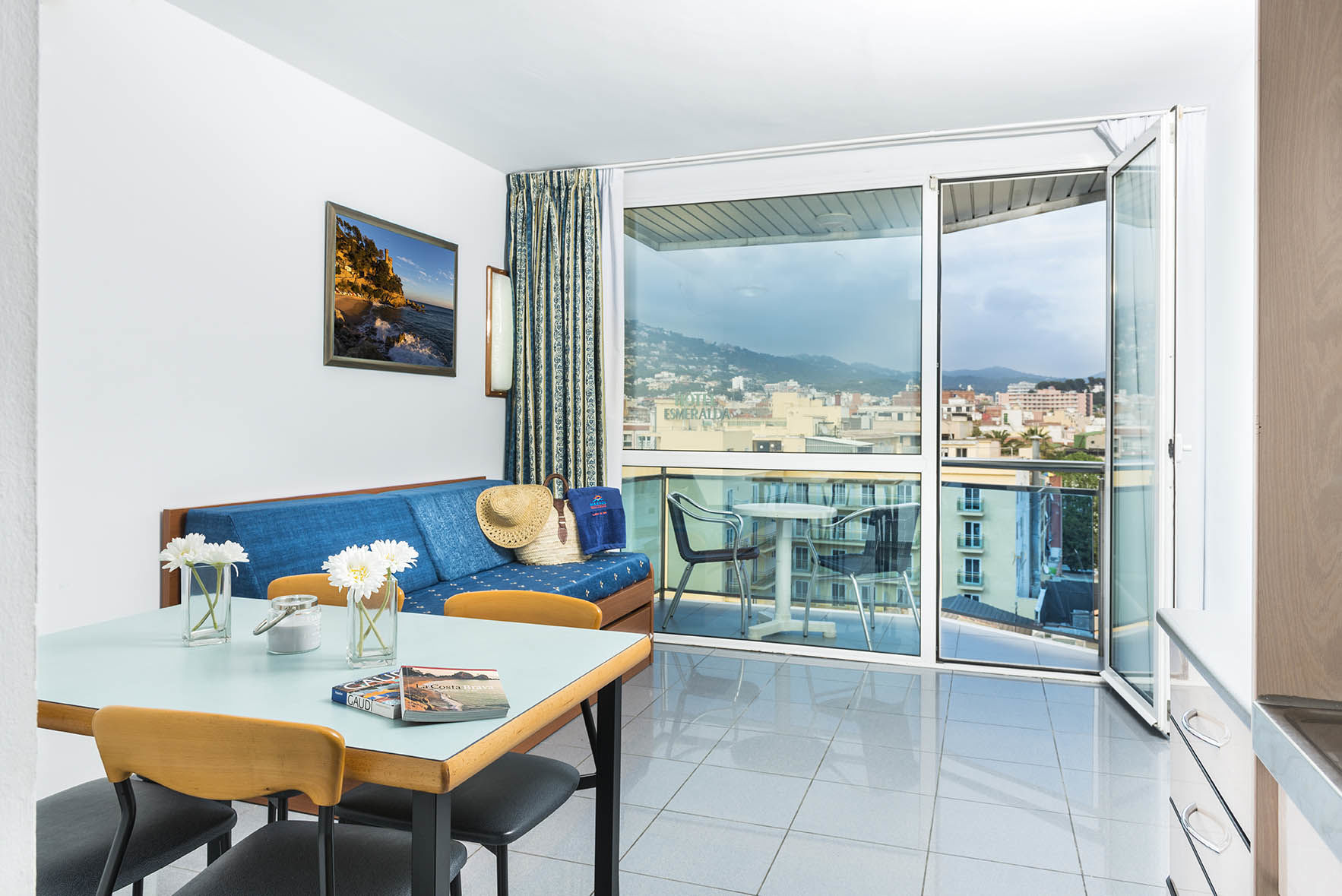 Apartaments Blau Lloret de Mar Oda fotoğraf
