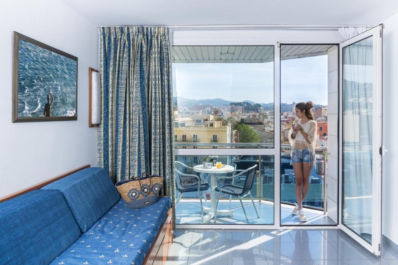 Apartaments Blau Lloret de Mar Oda fotoğraf